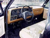 good looking truck and Hard to find-85dodge150prospector4x4-09.jpg