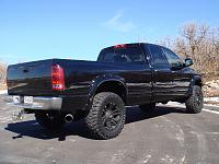 Anyone runnin black kmc monsters with 35/12.5's???-dsc06891a.jpg