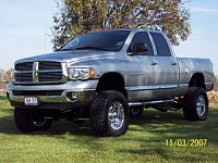 anyone one have 6&quot; lift w/ 35s-05-driver-angle.jpg