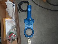 Blue Ox  Exhaust Brake-pa010023.jpg